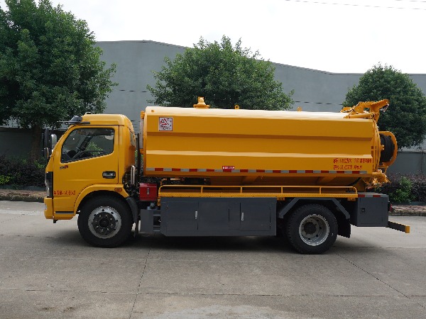 中潔牌XZL5140GQW6型清洗吸污車(chē)